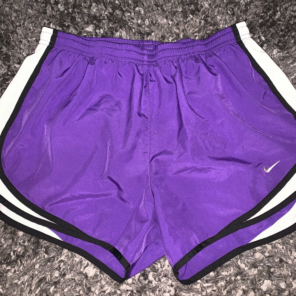 NIKE SHORTS (Purple)